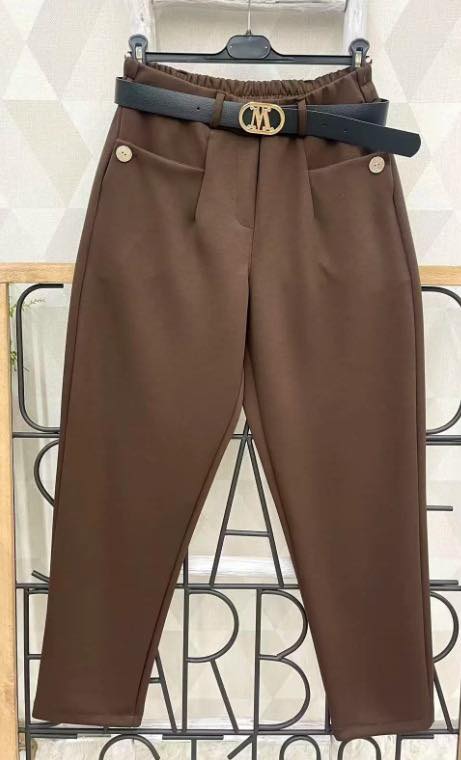 Women's trousers with belt and pockets