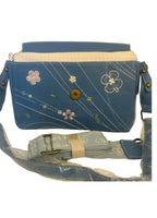 Geantă Crossbody Mademoiselle