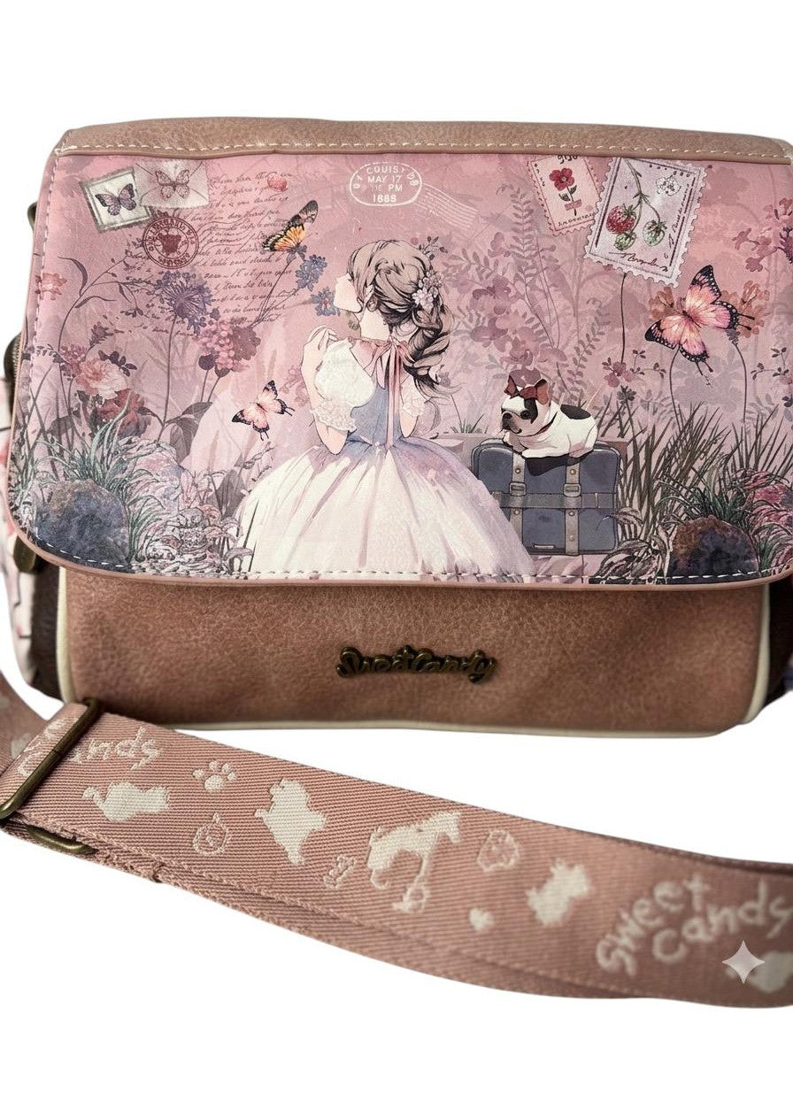 Geanta crossbody cu 3 buzunare exterioare cu fermoar.