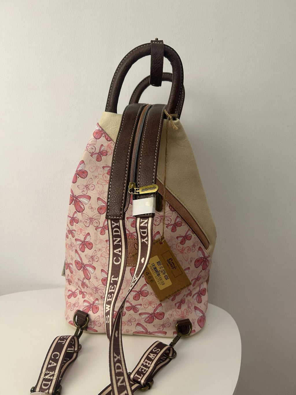 Sweet Candy Anti-Theft Synthetic Doll Backpack for Women with Exterior Pockets and Zippered Straps