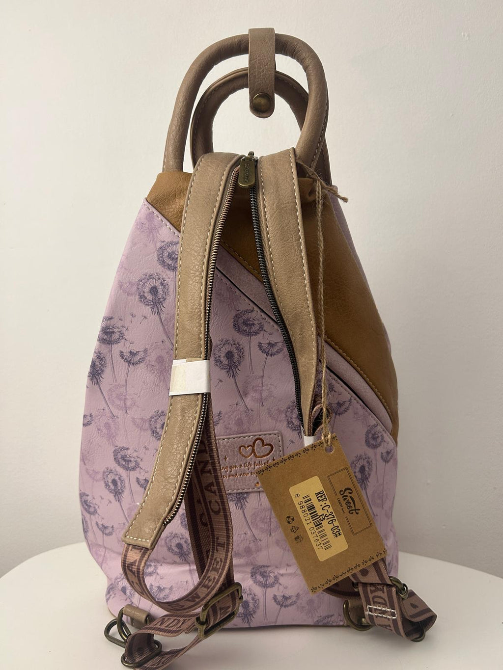 Sweet Candy Anti-Theft Synthetic Doll Backpack for Women with Exterior Pockets and Zippered Straps