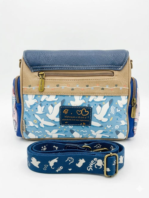 Geanta crossbody cu 3 buzunare exterioare cu fermoar .