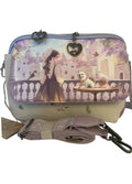 Geanta crossbody cu 2 compartimente principale.